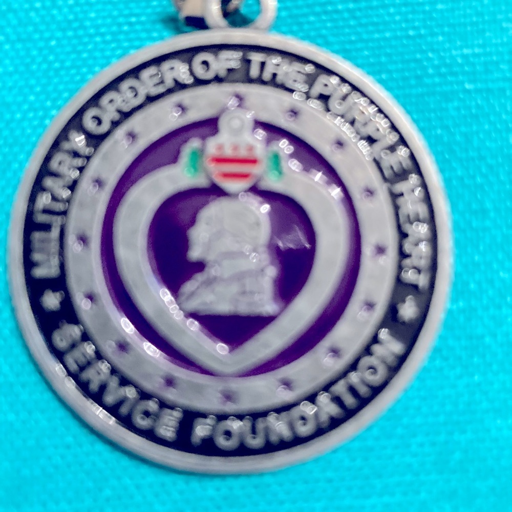 Military Purple Heart keychain EUC
